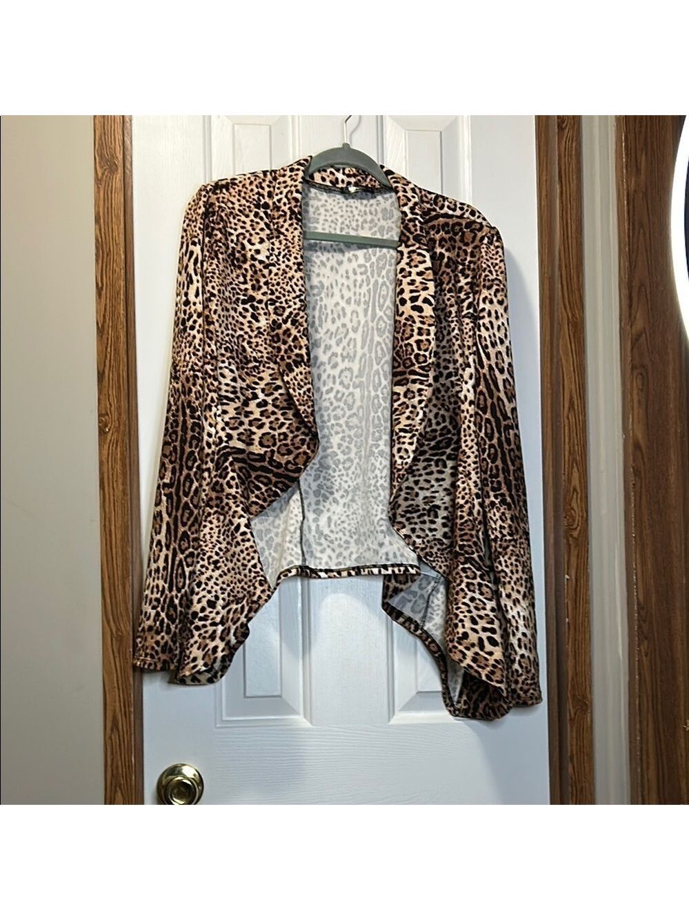 Oulm Leopard Print Fashion Top